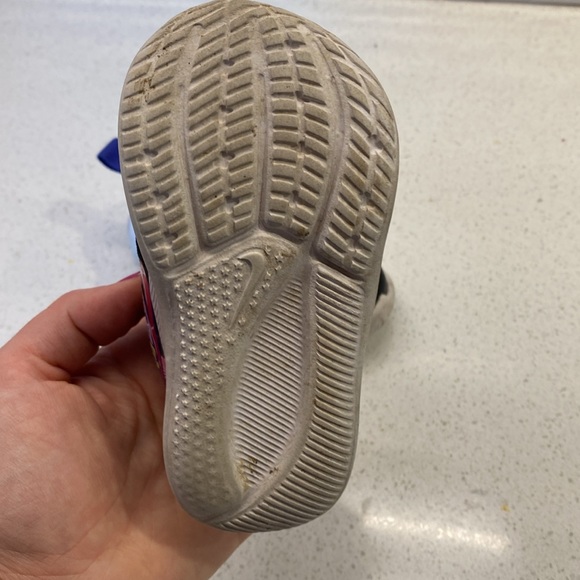 Toddler Nike Shoes - Picture 5 of 7
